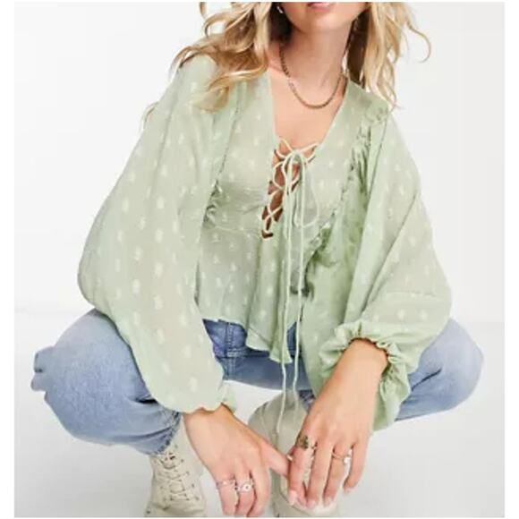 New ~ ASOS ~ Dobby Long Sleeve Blouse With Lace Up Front & Peplum Hem Size 10 - Picture 1 of 7